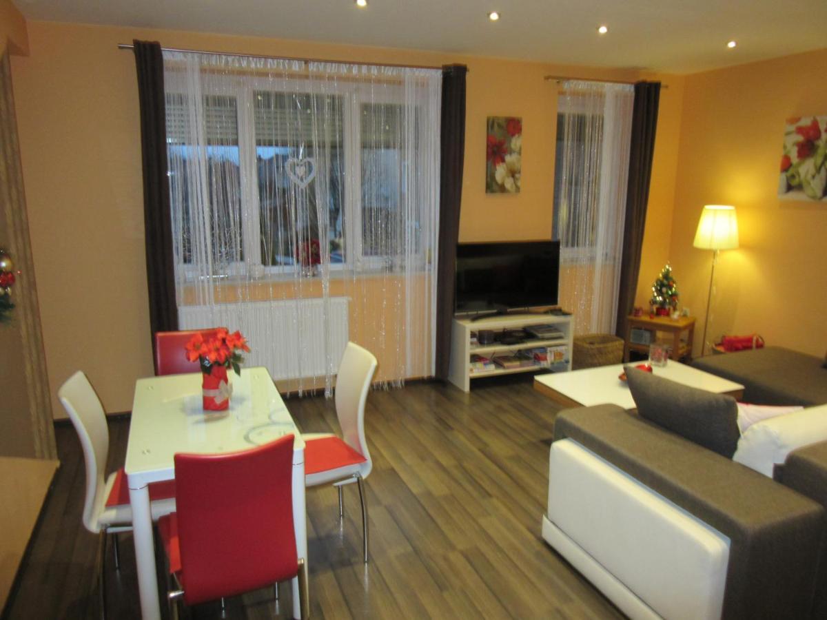 Zafír Sziget Apartman Sárvár Exterior foto
